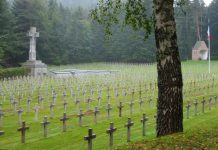 „immer dann, wenn es vorbei ist, statt etwas zu tun, um Krieg zu verhindern“ (René Senenko)