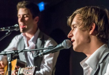 „Fick dich ins Knie, Melancholie“ – Liederabend im BAD-Bistro am 02.12.16, 18 Uhr