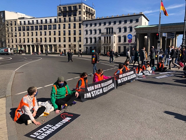Berlin 18.3. Brandenburger Tor
