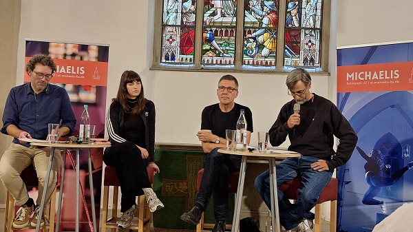 Postaktivismus in der Micheliskirche in Braunschweig