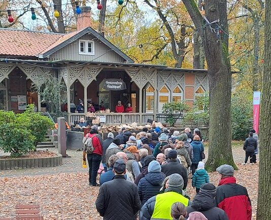 Wintermarkt für Einkommensschwache – kostenlose Lebensmittel, Sozial-Tipps und Verpflegung