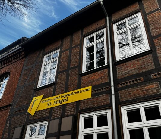 Magisches Miteinander: Ein Winterflohmarkt, der das Magniviertel zum Strahlen brachte