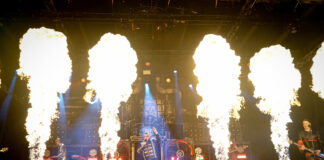 Feuer, Wahnsinn und ein bisschen Wohnzimmer-Träumerei – Völkerball lassen Braunschweig beben