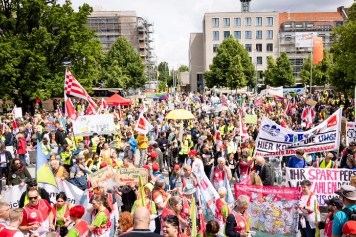 Verdi-GMK-Demo-2026-c-Joerg-Farys-3186 Proteste zur Gesundheitsministrerkonferenz_Bild 3