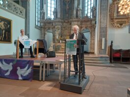 Peter Brandt in der Martinikirche: neue Entspannungspolitik ist notwendig, machbar – und keineswegs weltfremd